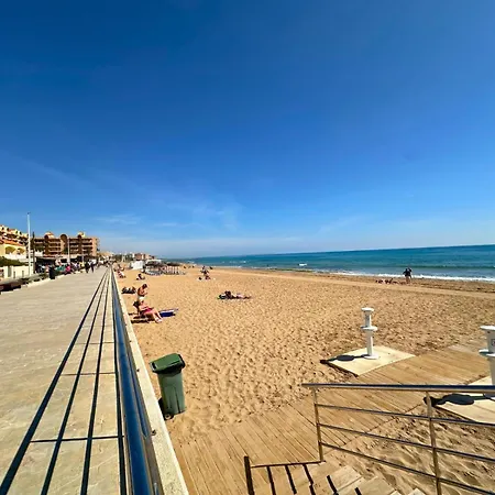 Apartamento Con Terraza A Pasos De La Playa Feriehus