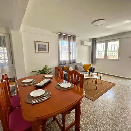 Holiday home Apartamento Con Terraza A Pasos De La Playa