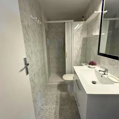 Holiday home Apartamento Con Terraza A Pasos De La Playa *
