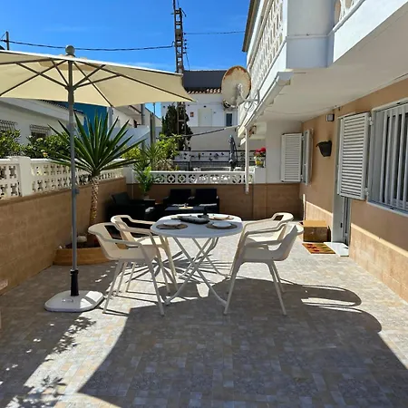 Apartamento Con Terraza A Pasos De La Playa *